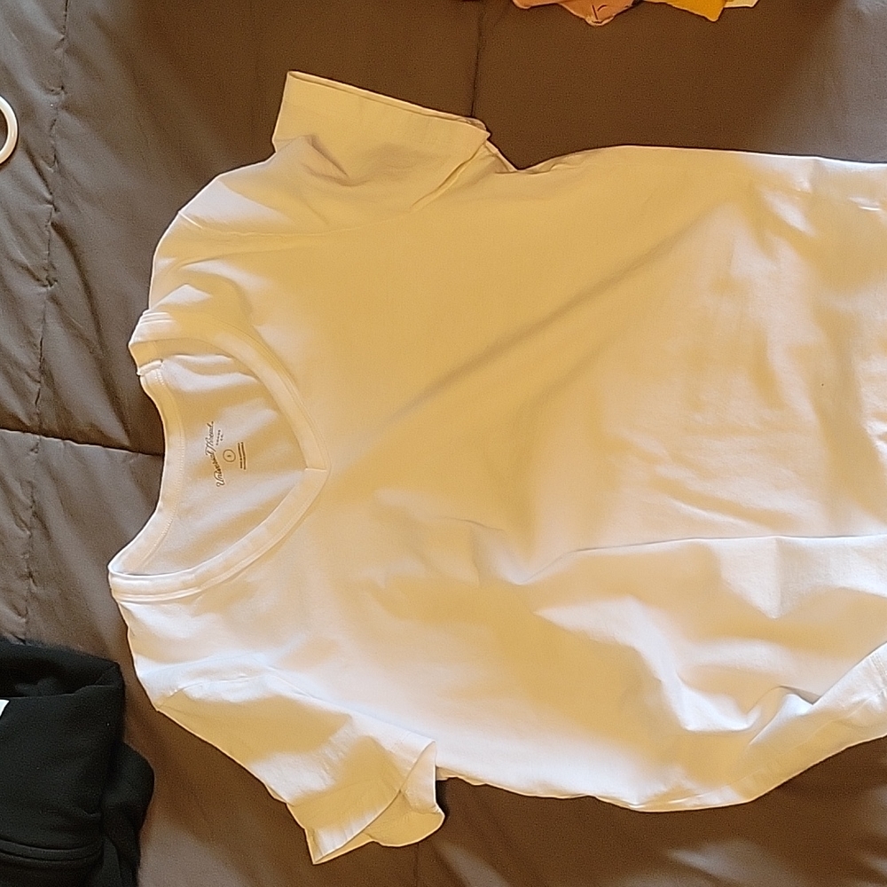 White T shirt